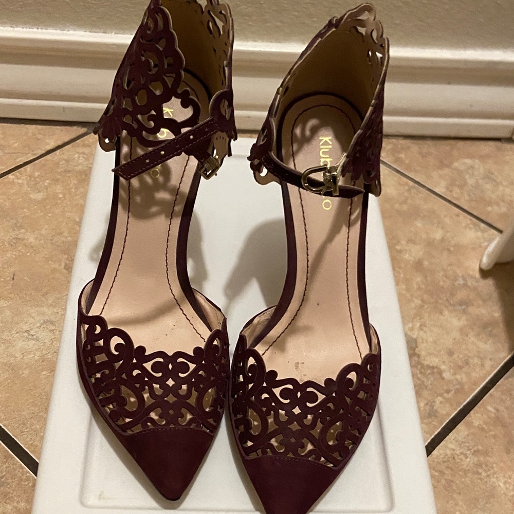 Elegant Burgundy Cutout Heels
